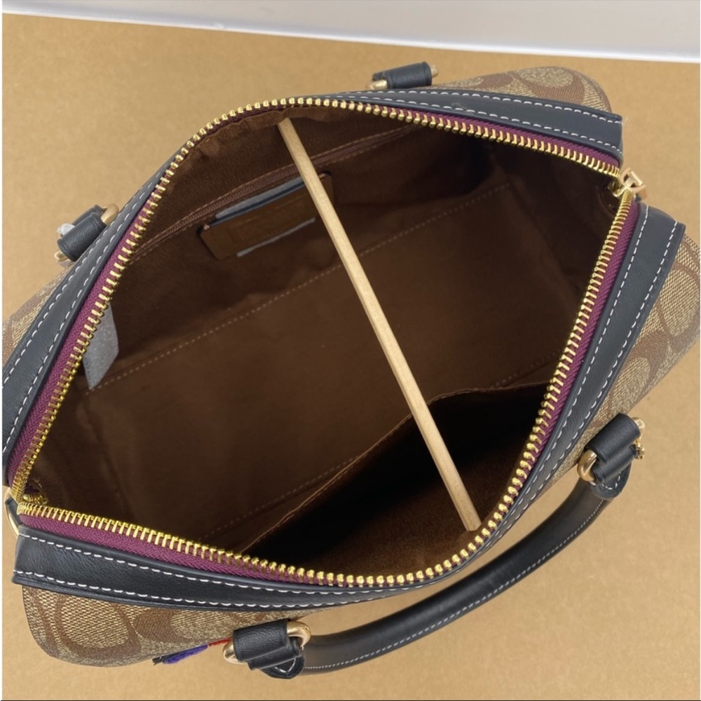 Disney X Coach Rowan Satchel In Signature
Canvas With Patches New Coach - Picture 6 of 15